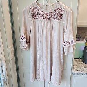 en creme dress Sz S Pink‎